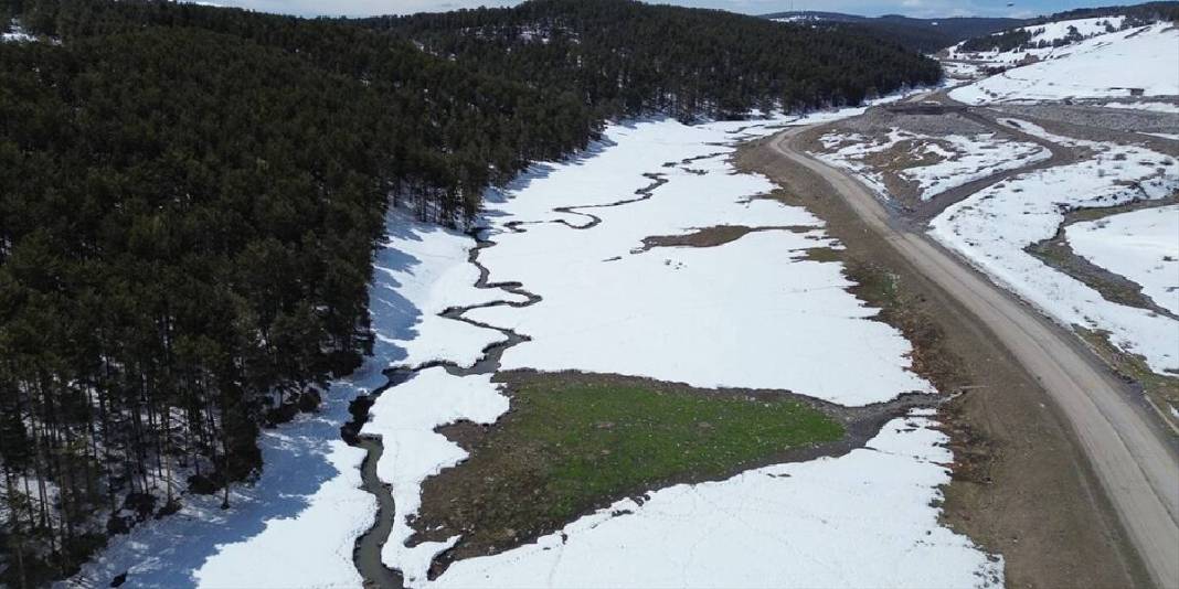 Çetin kış bitti, karlar erimeye başladı: Sarıkamış havadan görüntülendi 4